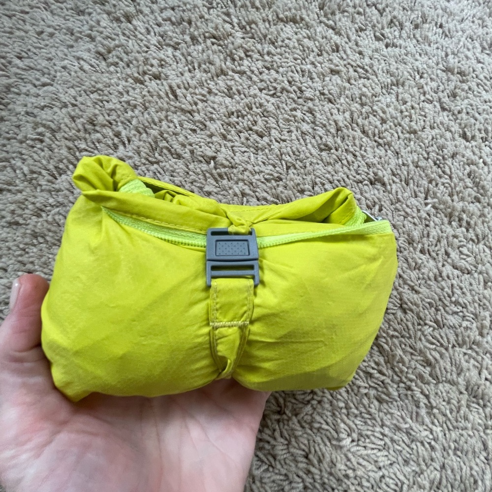 Ultimate Direction Marathon Shell Jacket - M - image 5